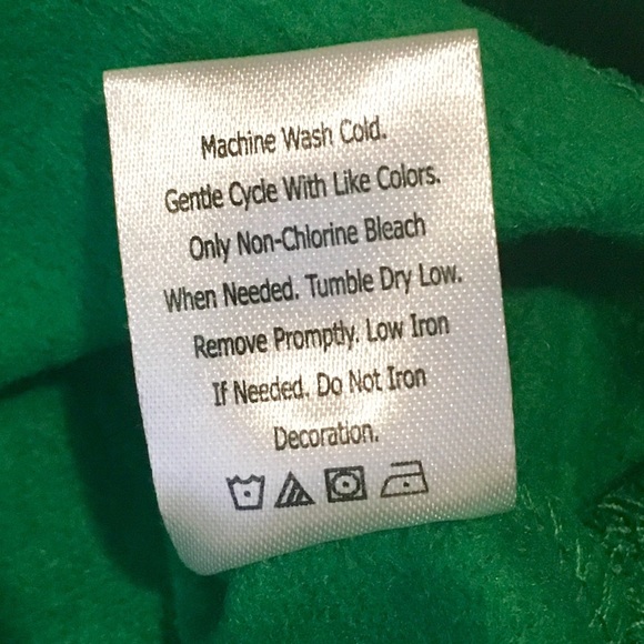 NWT green cropped dog & cat Christmas sweatshirt - Picture 5 of 9